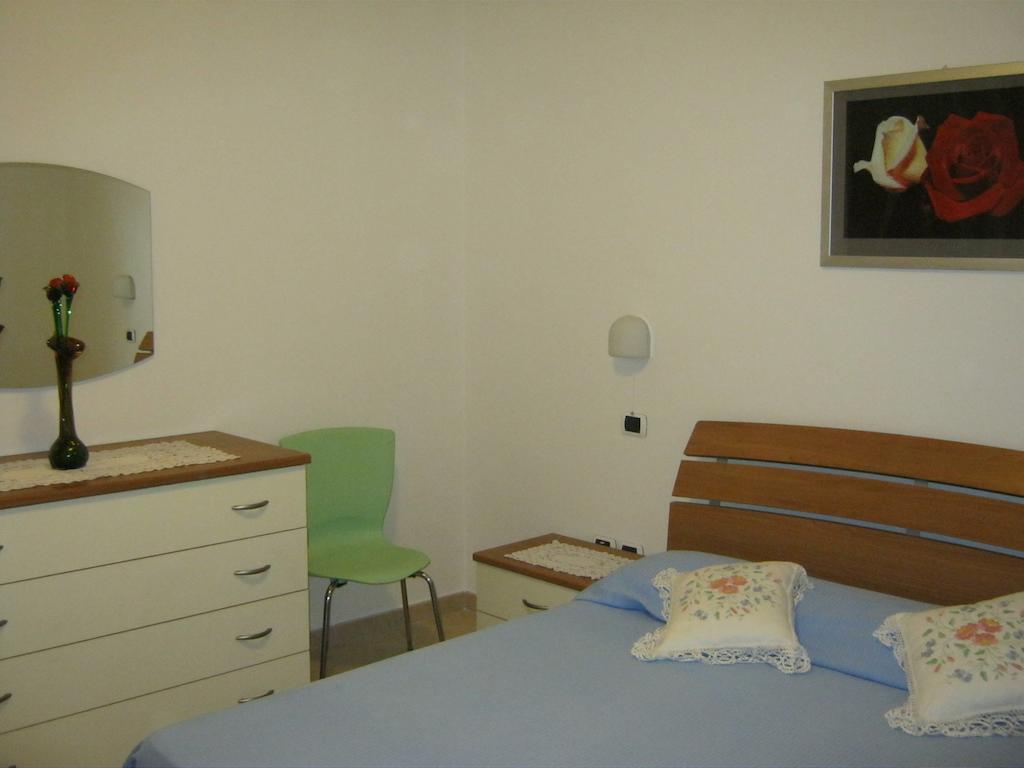 Verde Mare "Appartamenti Per Vacanze" Tortoreto Szoba fotó